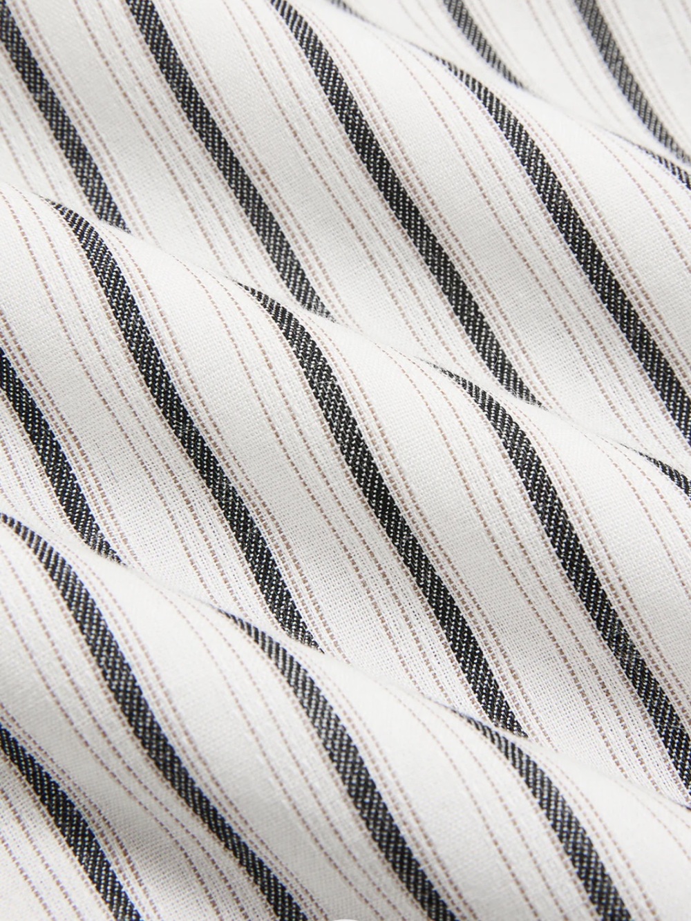 Commense Sleeveless White Dress with Black Stripes - Picture 4 of 4